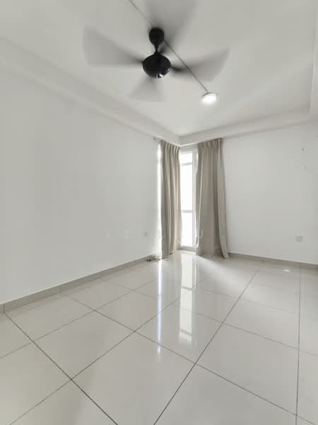 Service Residence for Sale at KSL Residence @ Daya - LZ Lau - Interior - PropertyGuru.com.my