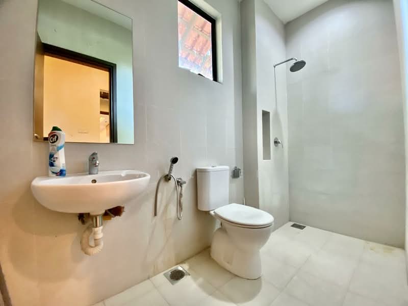 Leisure Farm untuk Untuk Dijual - RM 3,999,999, Mac 2026 - Bathroom - PropertyGuru.com.my