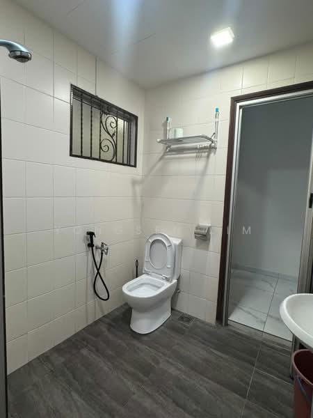 2-storey Terraced House for Sale in Bandar Bukit Tinggi 2 (Klang) - Yongsen Lim - Bathroom - PropertyGuru.com.my