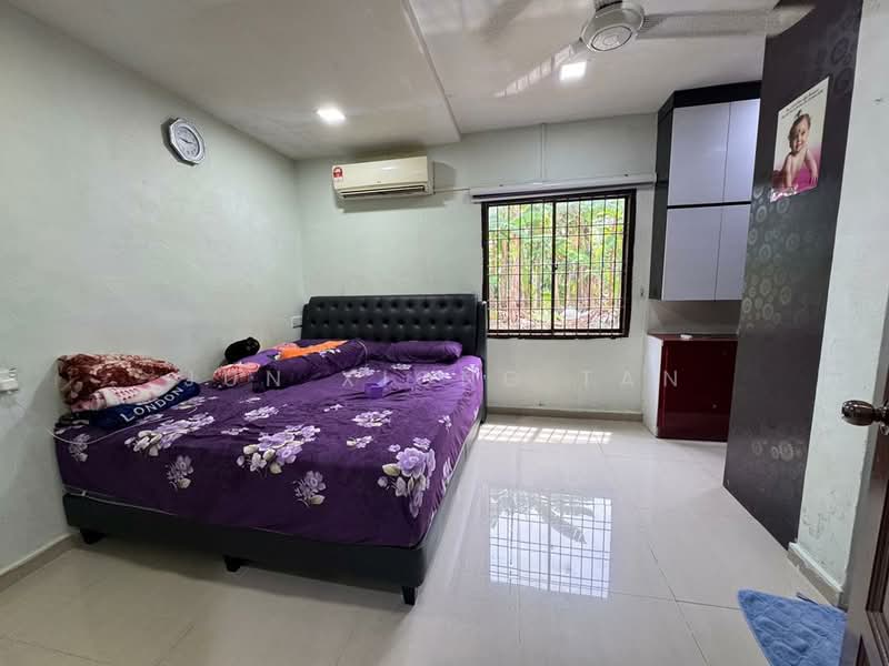 Taman Puteri Wangsa untuk Untuk Dijual - RM 600,000, Mac 2026 - Bedroom - PropertyGuru.com.my