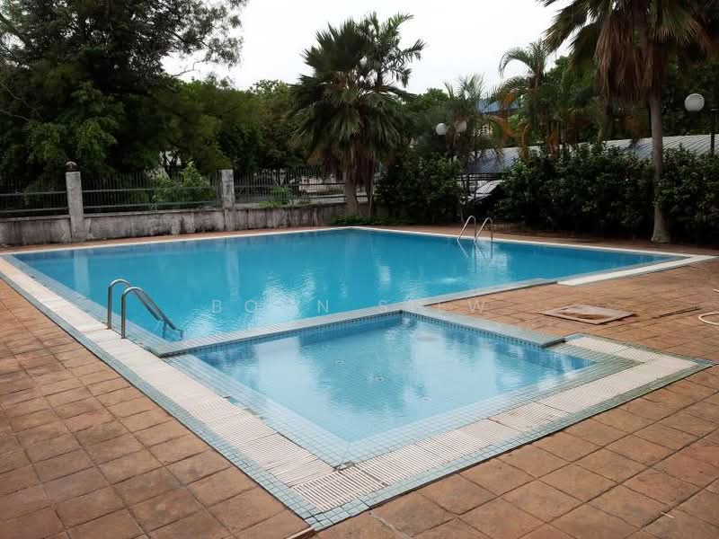 Bukit Dumbar Permai untuk Untuk Dijual - RM 530,000, Mac 2026 - Pool - PropertyGuru.com.my