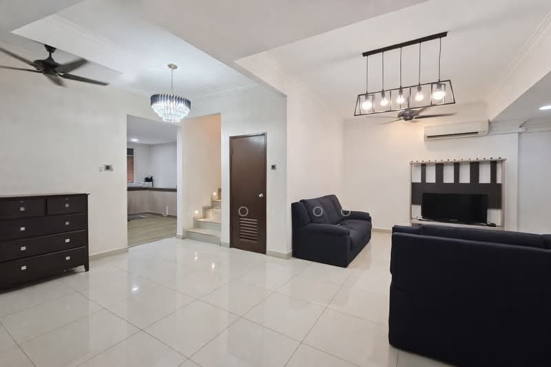 2-storey Terraced House for Sale in Putra Heights (Subang Jaya) - Jason Ooi - Living Room - PropertyGuru.com.my