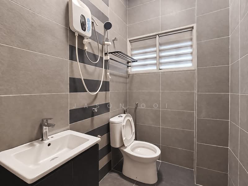2-storey Terraced House for Sale in Putra Heights (Subang Jaya) - Jason Ooi - Bathroom - PropertyGuru.com.my