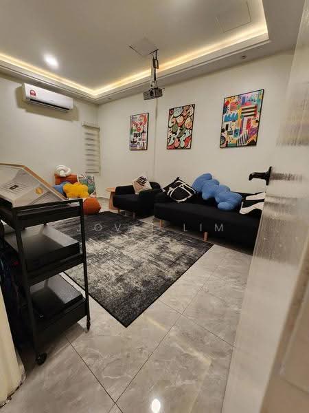 2-storey Terraced House for Sale in Taman Johor Jaya (Johor Bahru) - Jovel Lim - Living Room - PropertyGuru.com.my