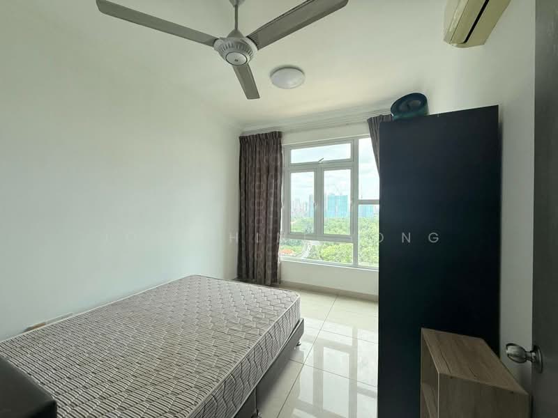 Pangsapuri Tanah Emas (Golden Sands) untuk Untuk Disewa - RM 1,900 /bulan, Mac 2026 - Bedroom - PropertyGuru.com.my