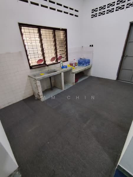 Retail Space for Rent in Seri Kembangan (Selangor) - Sam Chin - Kitchen - PropertyGuru.com.my