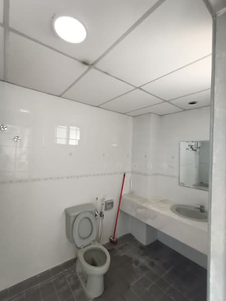 Condominium for Rent at Pantai HillPark 1 - Sky Loong - Bathroom - PropertyGuru.com.my