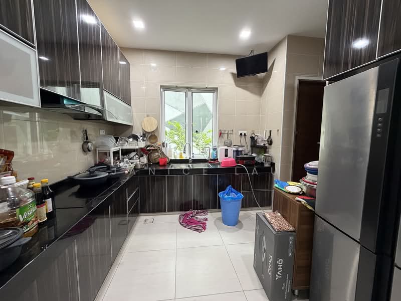 Bandar Baru Sri Petaling untuk Untuk Dijual - RM 3,600,000, Mac 2026 - Kitchen - PropertyGuru.com.my