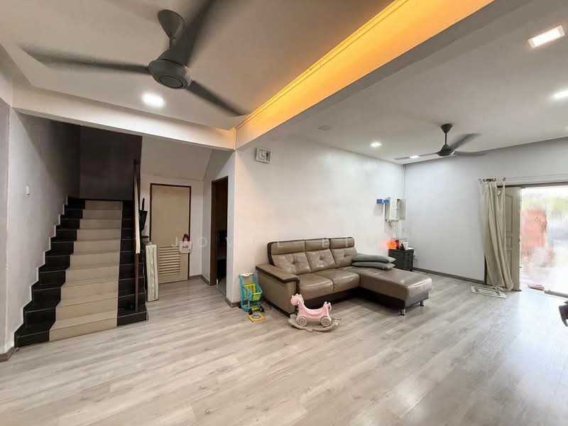 Semi-Detached House for Sale in Taman Megah Ria (Masai) - Jovel Lim - Living Room - PropertyGuru.com.my