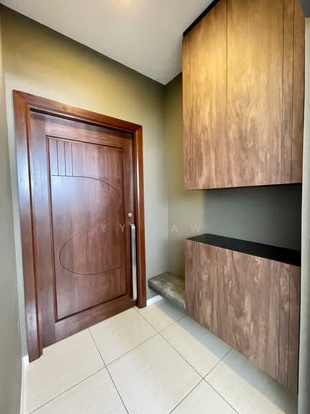 Condominium for Rent at Queens Residences Q1 @ Queens Waterfront - YY Law - Entrance - PropertyGuru.com.my