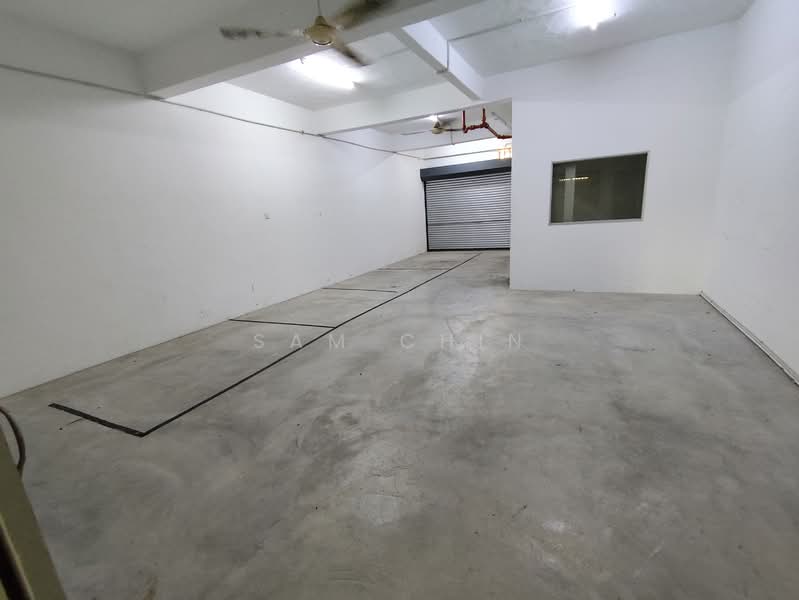 Shop for Rent in Serdang Raya (Seri Kembangan) - Sam Chin - Interior - PropertyGuru.com.my
