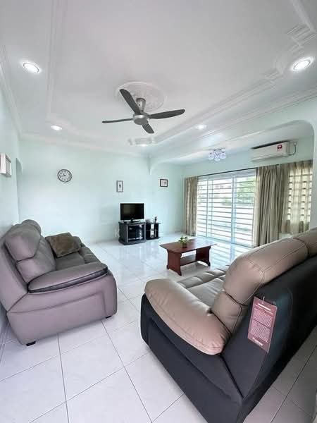 Untuk Disewa - pasir puteh taman sinfar fully furnished single storey corner house for rent