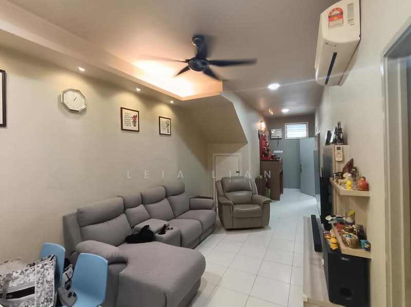 Townhouse for Sale in Bandar Saujana Putra (Tanjong Duabelas) - Leia Lian - Living Room - PropertyGuru.com.my