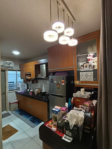 Townhouse for Sale in Bandar Saujana Putra (Tanjong Duabelas) - Leia Lian - Kitchen - PropertyGuru.com.my