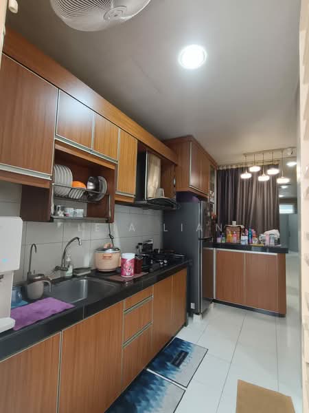 Townhouse for Sale in Bandar Saujana Putra (Tanjong Duabelas) - Leia Lian - Kitchen - PropertyGuru.com.my