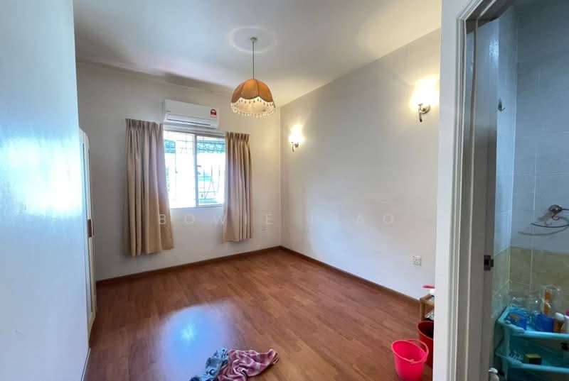 3-storey Terraced House for Sale in Jalan Ipoh (Kuala Lumpur) - Bowie Liao - Bedroom - PropertyGuru.com.my
