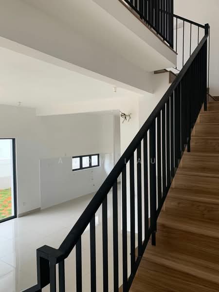 Sejati Lakeside 2 untuk Untuk Disewa - RM 4,400 /bulan, Mac 2026 - Interior - PropertyGuru.com.my