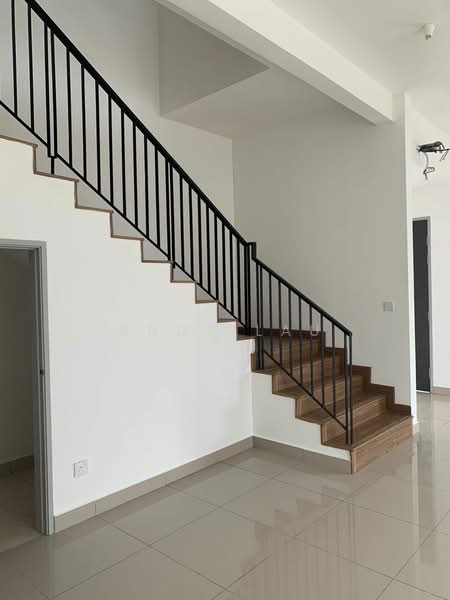 Sejati Lakeside 2 untuk Untuk Disewa - RM 4,400 /bulan, Mac 2026 - Interior - PropertyGuru.com.my