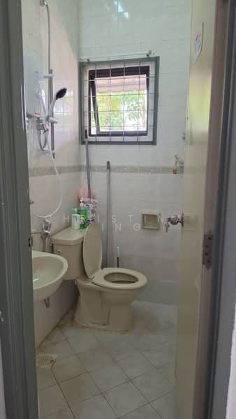 1-storey Terraced House for Rent in Taman Daya (Johor Bahru) - Christina Ling - Bathroom - PropertyGuru.com.my