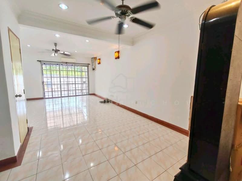 Office for Sale in Kota Kemuning (Shah Alam) - Josephine Chou - Living Room - PropertyGuru.com.my