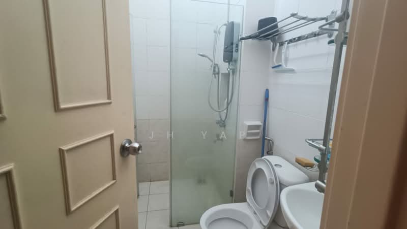 Cluster House for Sale in Taman Austin Heights (Tebrau) - JH Yap - Bathroom - PropertyGuru.com.my