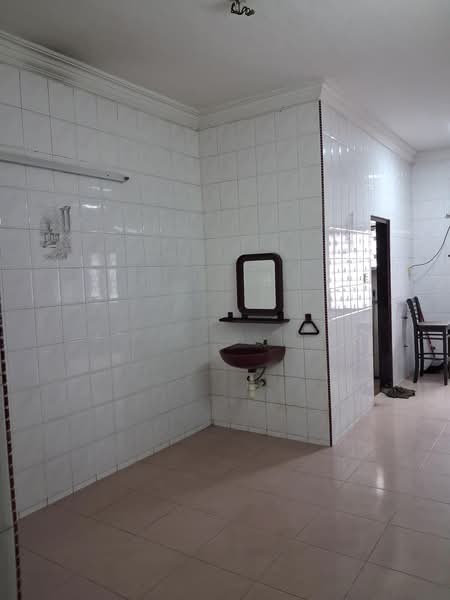 Rumah Teres 2 Tingkat untuk Dijual di Klang (Selangor) - Kim Quah - Bathroom - PropertyGuru.com.my