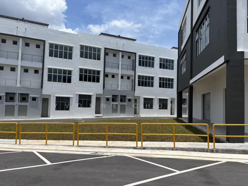 For Rent - Gelang Patah