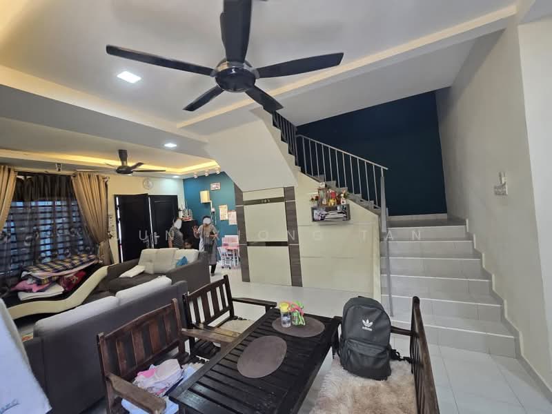 2-storey Terraced House for Sale in Taman Pulai Mutiara (Iskandar Puteri (Nusajaya)) - Jun Xiong Tan - Living Room - PropertyGuru.com.my