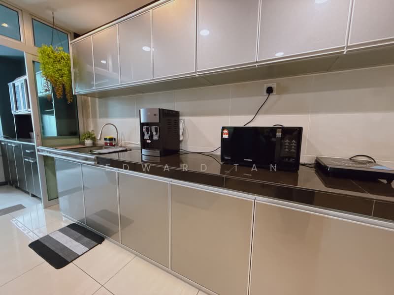 Midori Green (Pangsapuri Hijauan) untuk Untuk Disewa - RM 3,100 /bulan, Mac 2026 - Kitchen - PropertyGuru.com.my