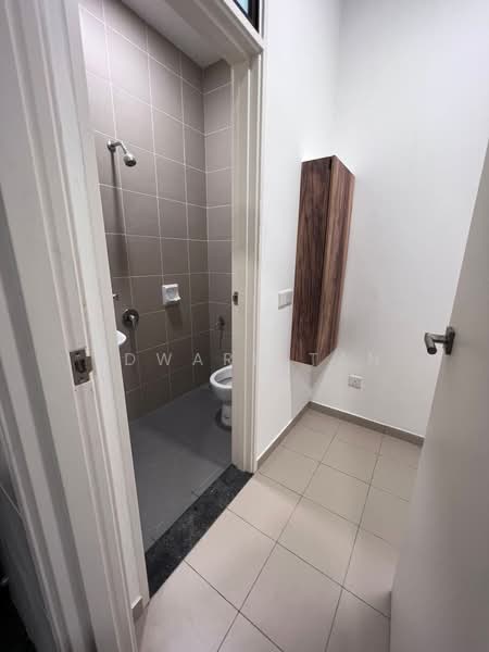 Eco Botanic untuk Untuk Disewa - RM 5,500 /bulan, Mac 2026 - Bathroom - PropertyGuru.com.my