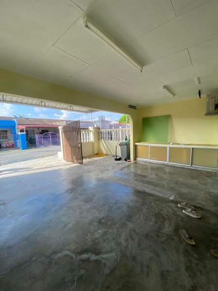 1-storey Terraced House for Rent in Taman Universiti (Skudai) - Gynn Ong - Exterior - PropertyGuru.com.my