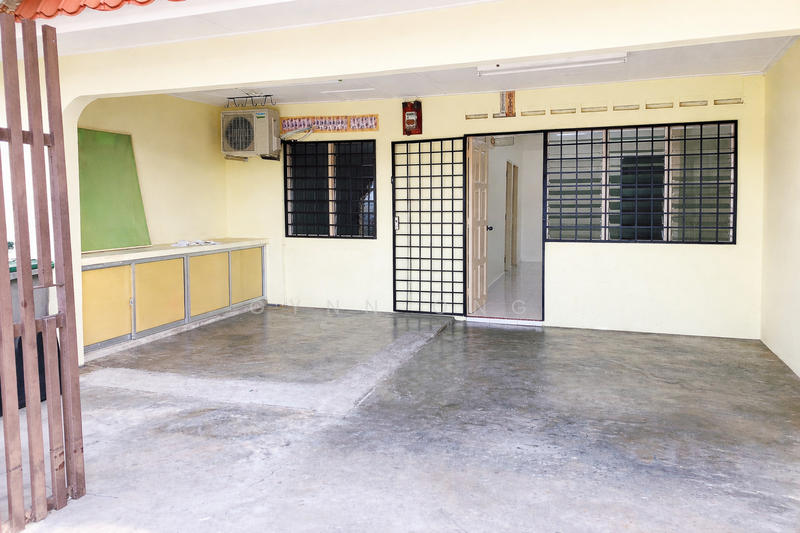 1-storey Terraced House for Rent in Taman Universiti (Skudai) - Gynn Ong - Entrance - PropertyGuru.com.my