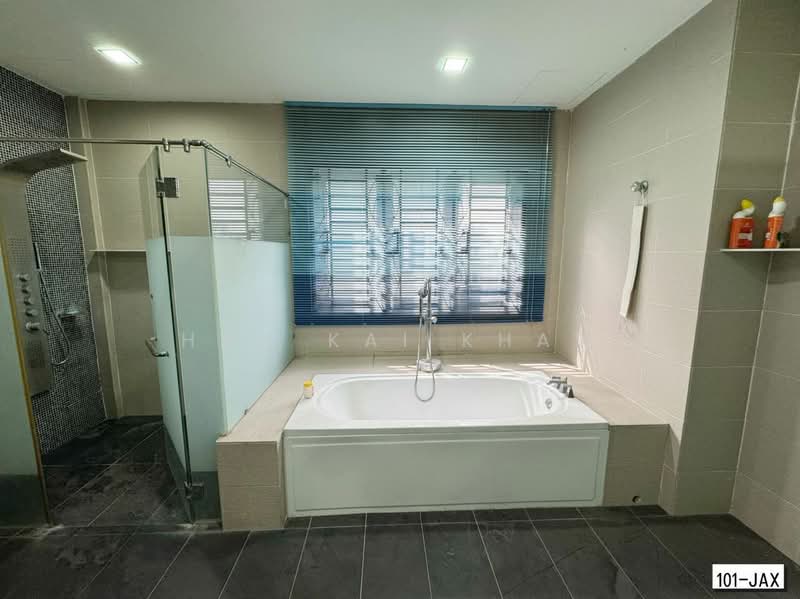 Bungalow for Sale in Kota Kemuning (Shah Alam) - Hao Kai Khaw - Bathroom - PropertyGuru.com.my