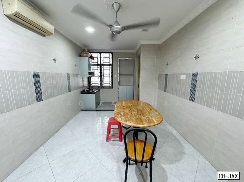 Bungalow for Sale in Kota Kemuning (Shah Alam) - Hao Kai Khaw - Kitchen - PropertyGuru.com.my