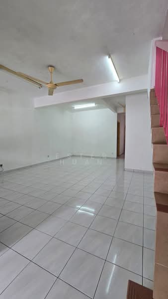 Taman Belimbing untuk Untuk Disewa - RM 1,300 /bulan, Mac 2026 - Living Room - PropertyGuru.com.my