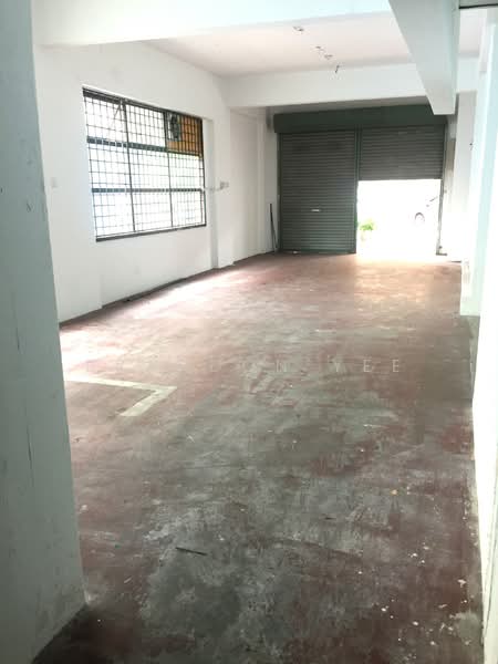 Shop for Rent in Bandar Putra Permai (Seri Kembangan) - Brandon Yee - Interior - PropertyGuru.com.my