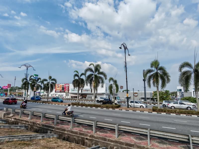 Perdana Heights untuk Untuk Disewa - RM 25,000 /bulan, Apr 2026 - Exterior - PropertyGuru.com.my