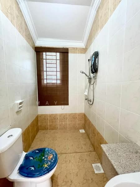 Semi-Detached House for Sale at Taman Austin Perdana - May Khoo - Bathroom - PropertyGuru.com.my