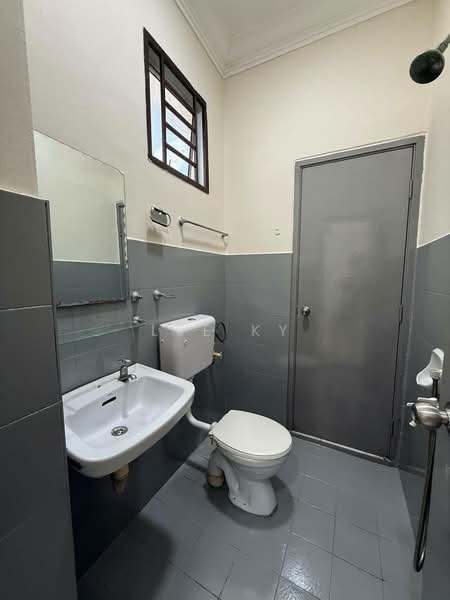 2-storey Terraced House for Sale in Kota Tinggi (Johor) - Lee KY - PropertyGuru.com.my