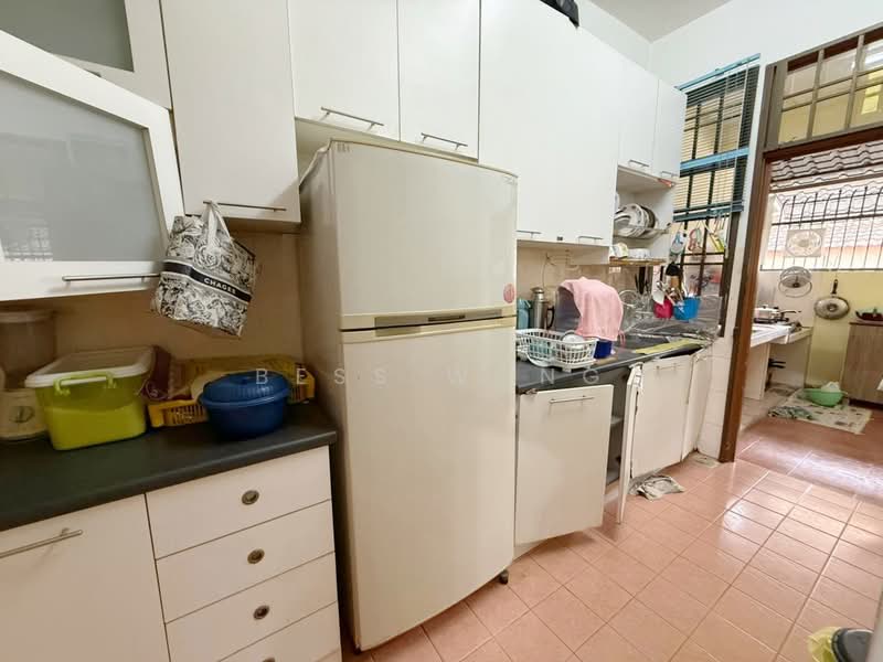 2-storey Terraced House for Sale in Taman Setia Indah (Tebrau) - Bess Wong - Kitchen - PropertyGuru.com.my
