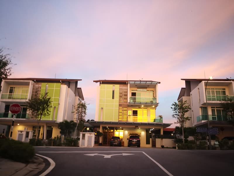 Bungalow for Sale in Taman Damai Utama (Bandar Kinrara) - Tracy Leong - Exterior - PropertyGuru.com.my