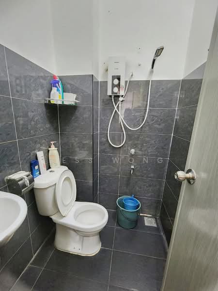2-storey Terraced House for Sale in Taman Setia Indah (Tebrau) - Bess Wong - Bathroom - PropertyGuru.com.my