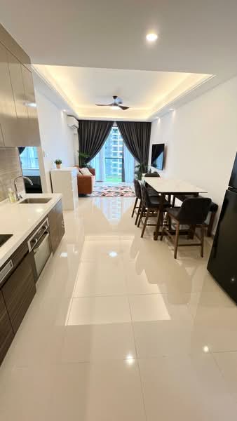 R&F Princess Cove Phase 2-Seine Region untuk Untuk Disewa - RM 3,200 /bulan, Mac 2026 - Living Room - PropertyGuru.com.my