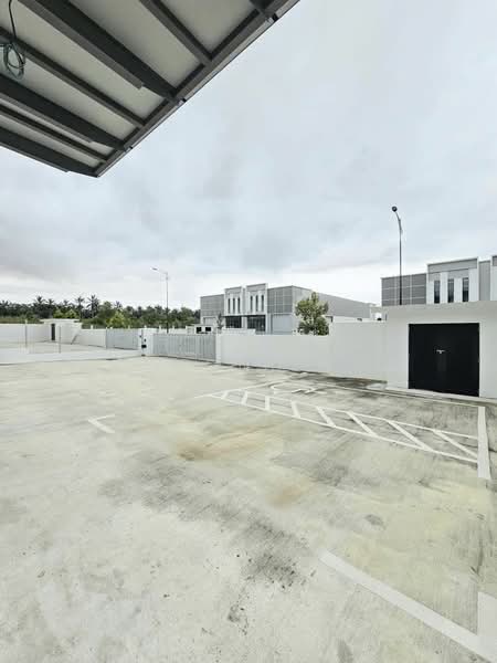 Factory for Rent in Senai (Kulai) - Raymond Low - Exterior - PropertyGuru.com.my