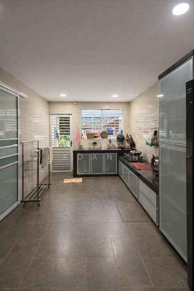 Semi-Detached House for Sale in Setia Eco Park (Setia Alam) - Jordan Ng - Kitchen - PropertyGuru.com.my
