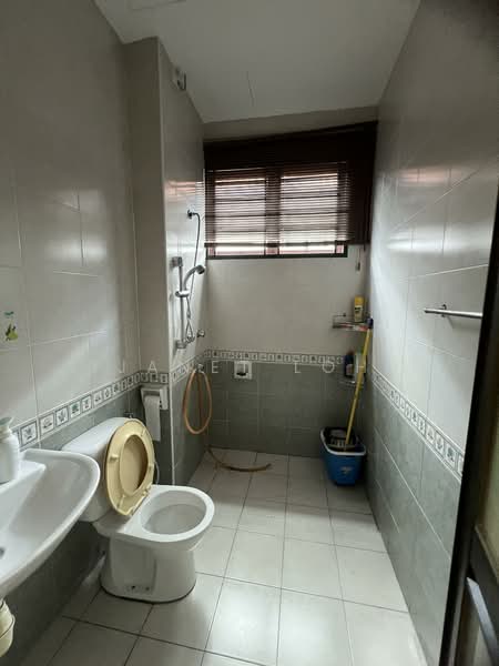 Taman Sri Pulai Perdana untuk Untuk Dijual - RM 1,630,000, Mac 2026 - Bathroom - PropertyGuru.com.my