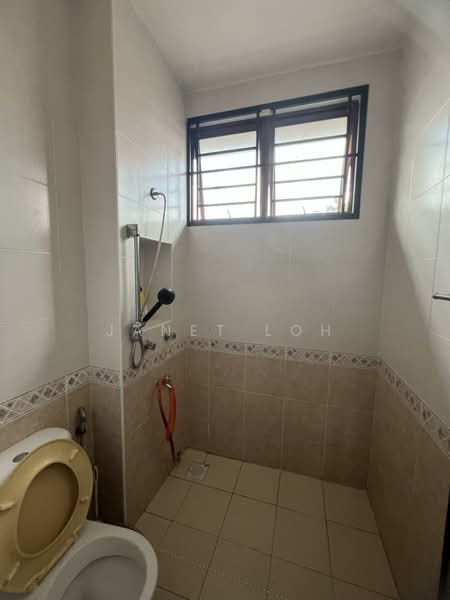 Taman Sri Pulai Perdana untuk Untuk Dijual - RM 1,630,000, Mac 2026 - Bathroom - PropertyGuru.com.my