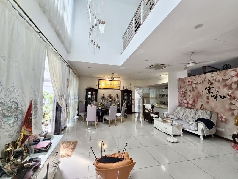 Semi-Detached House for Sale in Senibong (Permas Jaya) - Yik Tat - Living Room - PropertyGuru.com.my