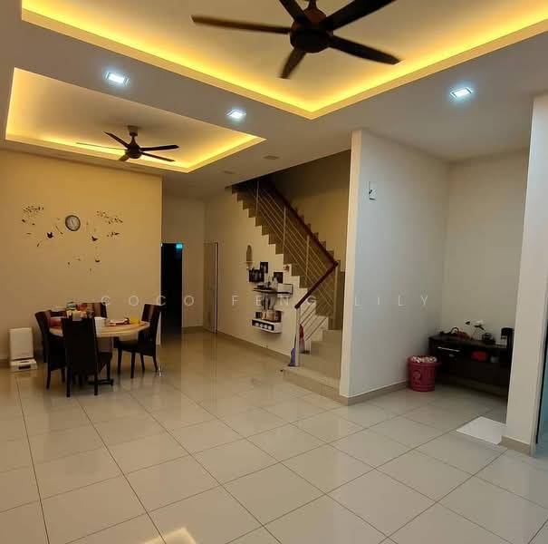 2-storey Terraced House for Sale in Taman Mount Austin (Tebrau) - Coco Feng Lily - Living Room - PropertyGuru.com.my
