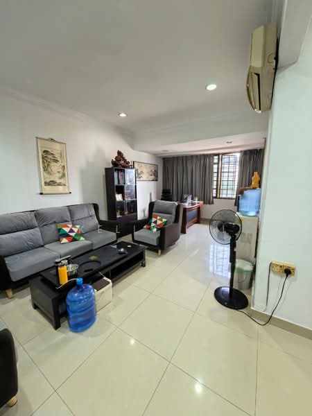 Rumah Teres 2 Tingkat untuk Dijual di Taman Wahyu (Batu Caves) - Kelly Lai - Living Room - PropertyGuru.com.my